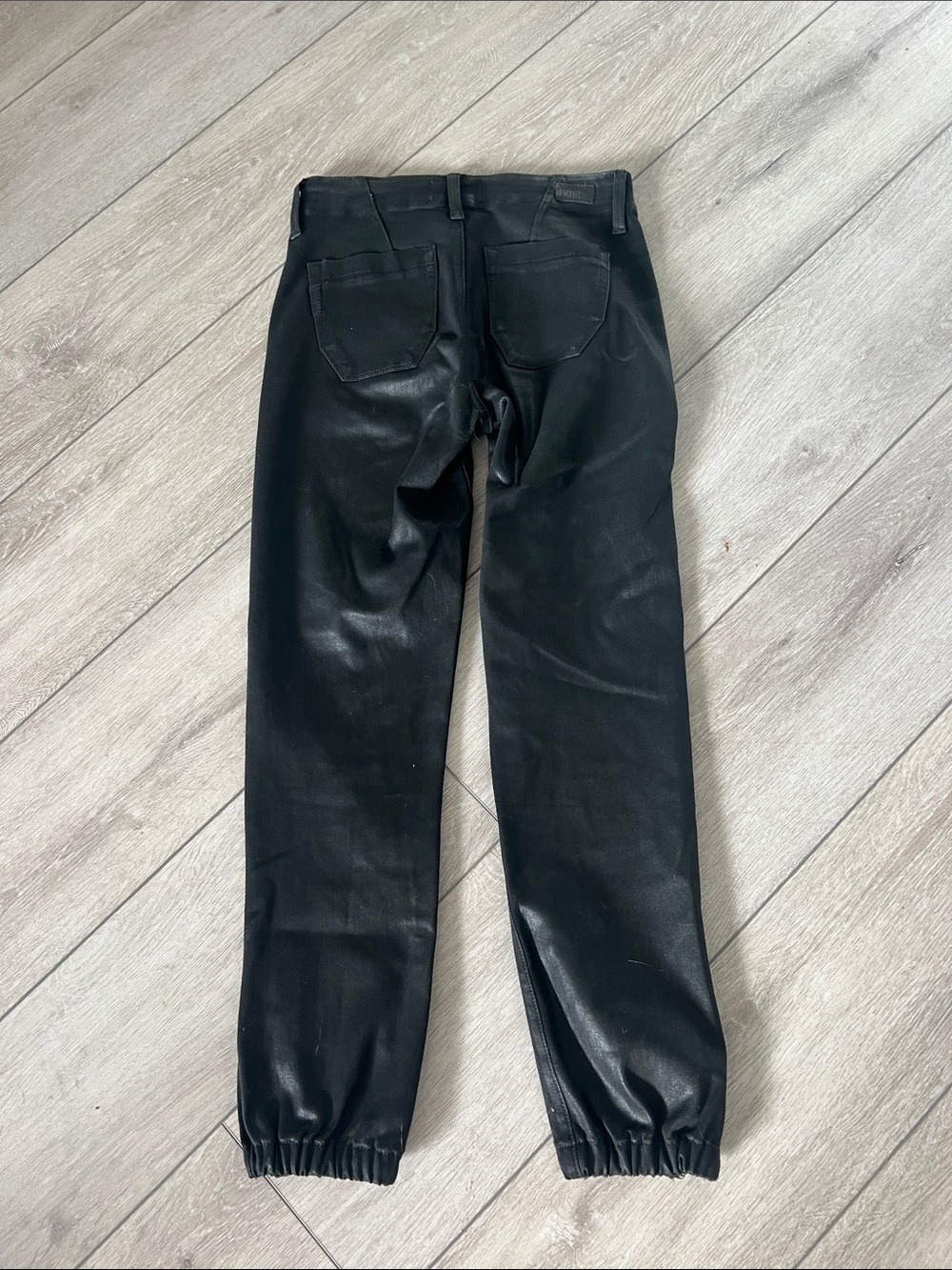 PAIGE anthropologie Black coated Jogger Jeans size 24 - Picture 8 of 11